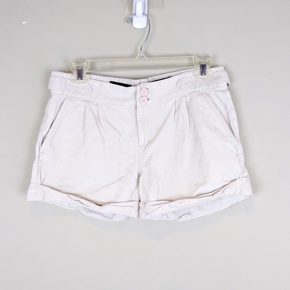 Joe's Jeans | Beige Double Button Shorts - H9 - Picture 1 of 8